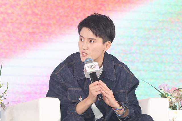 国产激情美女久久久久久吹潮